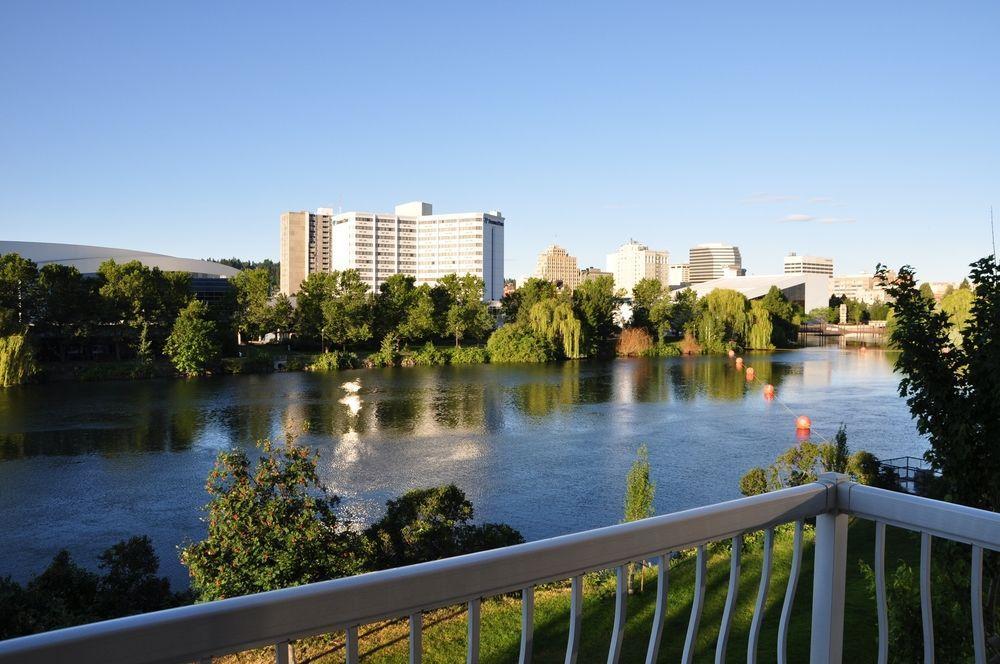 Oxford Suites Spokane Downtown Екстериор снимка