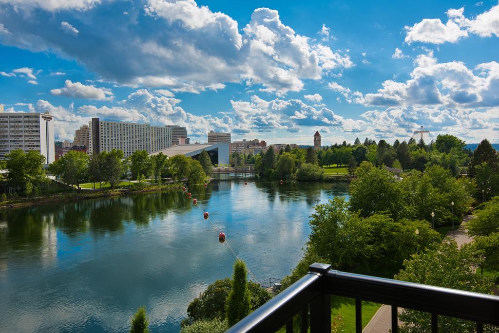 Oxford Suites Spokane Downtown Екстериор снимка
