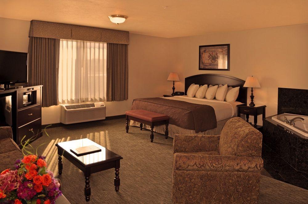 Oxford Suites Spokane Downtown Екстериор снимка