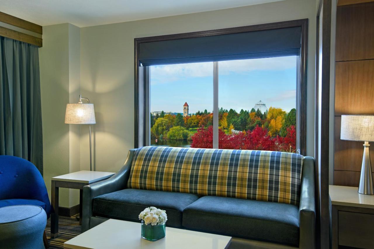 Oxford Suites Spokane Downtown Екстериор снимка