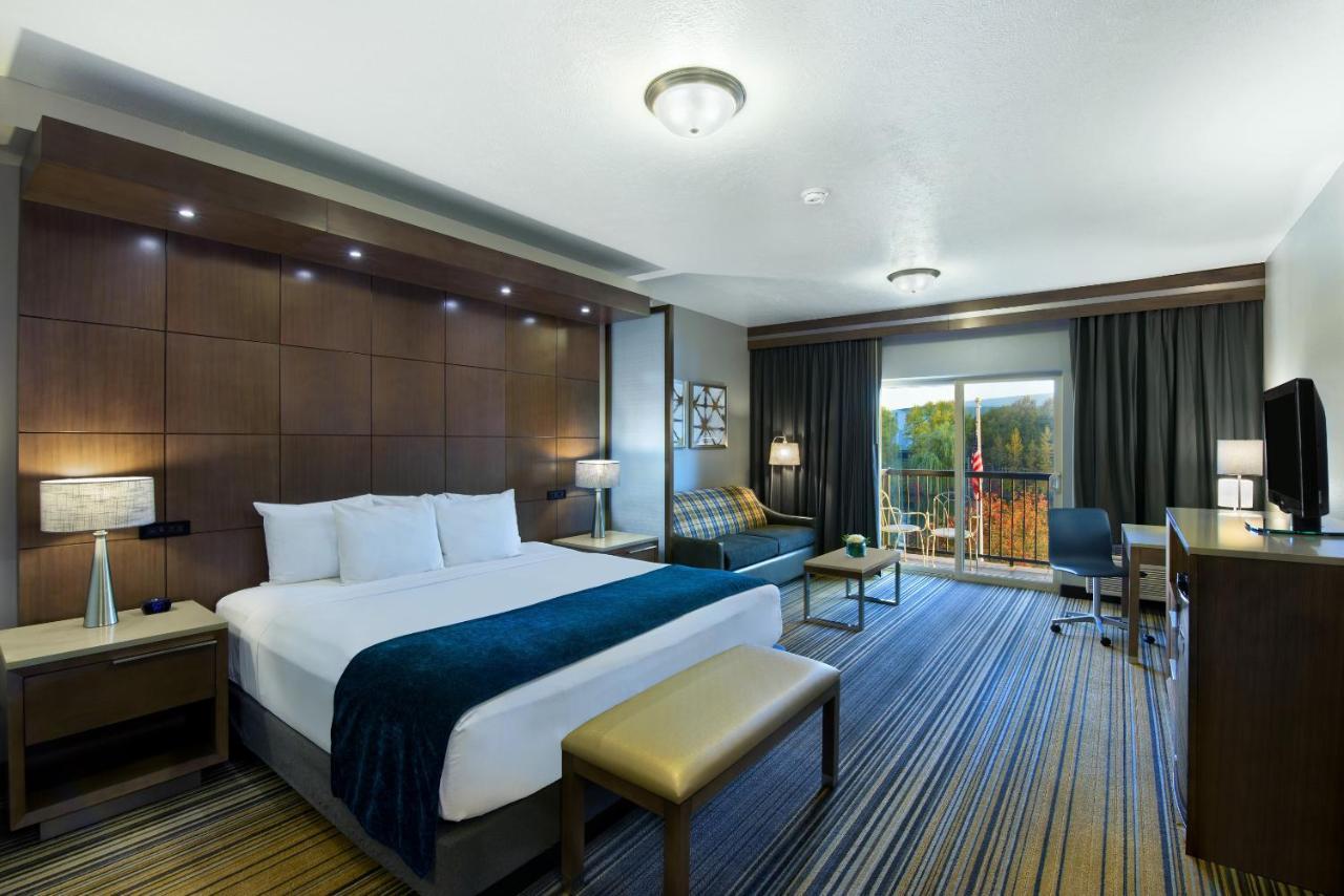 Oxford Suites Spokane Downtown Екстериор снимка