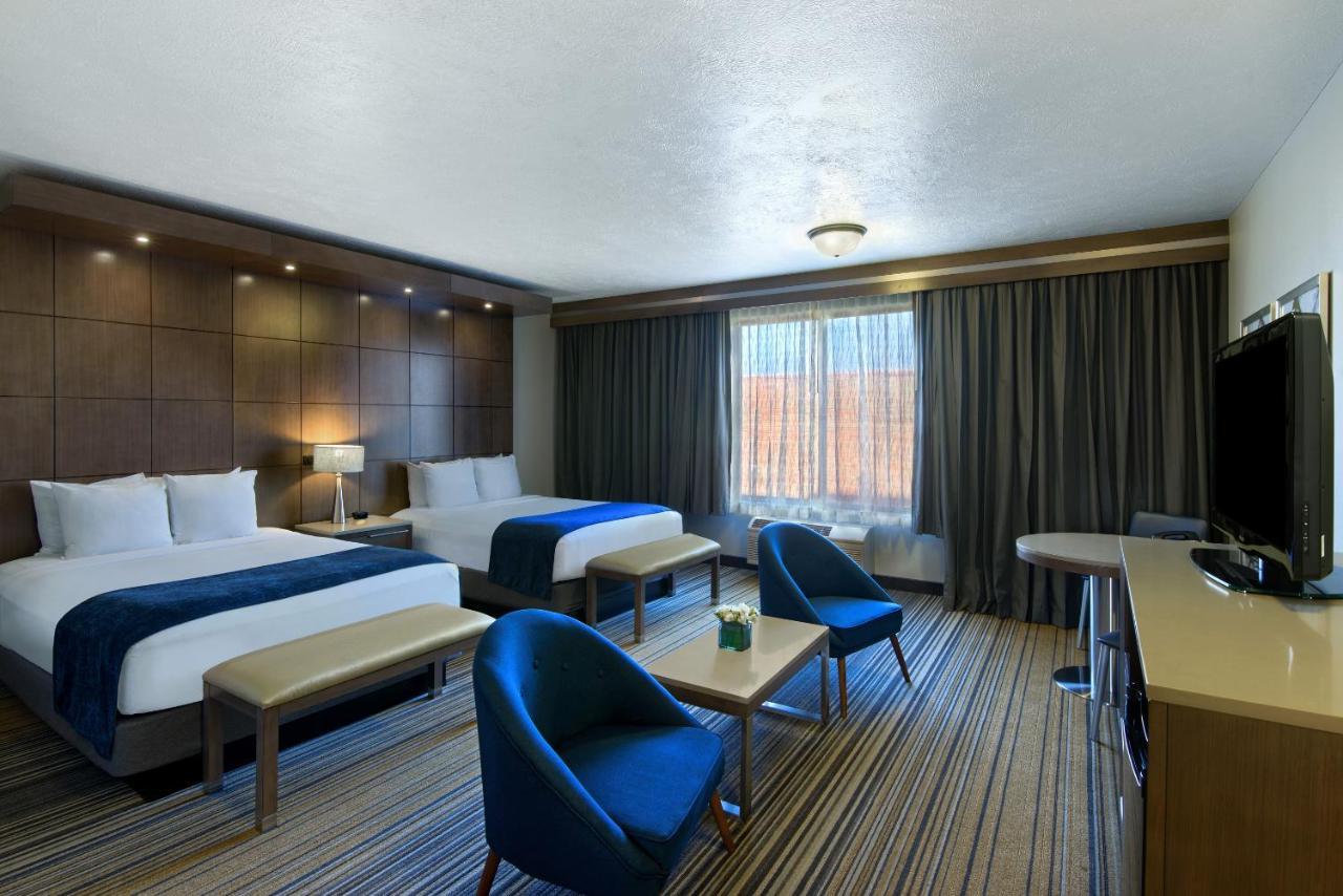 Oxford Suites Spokane Downtown Екстериор снимка