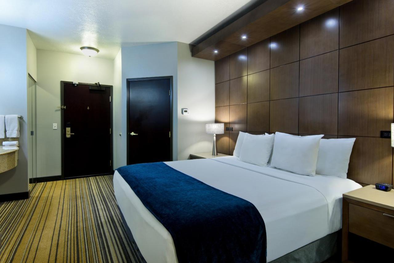 Oxford Suites Spokane Downtown Екстериор снимка