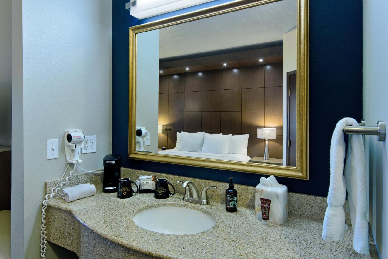 Oxford Suites Spokane Downtown Екстериор снимка